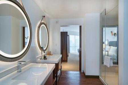 Hyatt Centric Waikiki Beach - 27