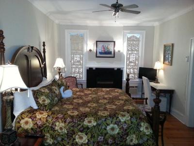 Stone Maiden Inn - 2