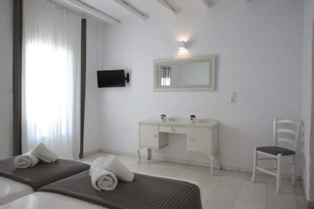 Parian Lithos Residence - 28