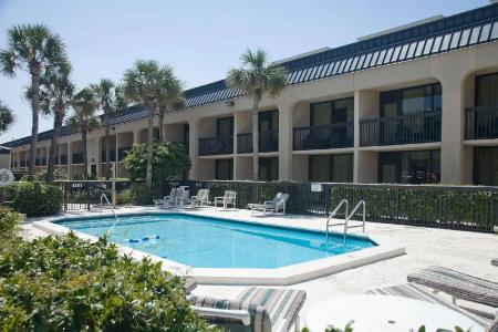 Hampton Inn - 19