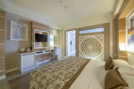 Crystal Sunset Luxury Resort & Spa-All Inclusive - 6