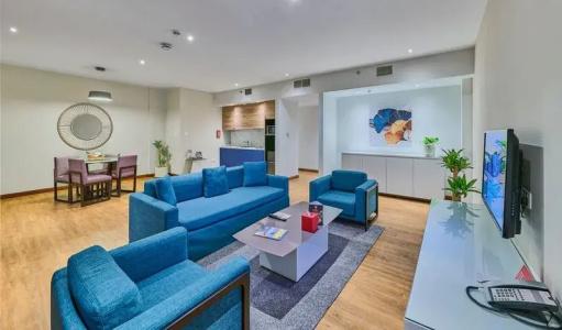 Ramada and Suites by Wyndham Dubai JBR - 78