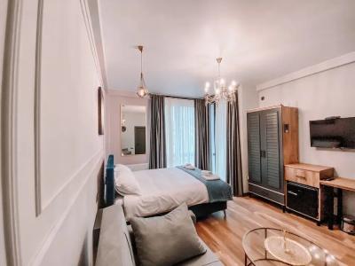 Trinity Hotel - 1