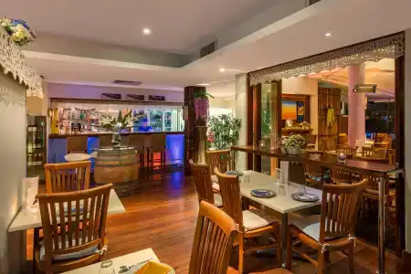 Ramada by Wyndham Golden Beach - 5
