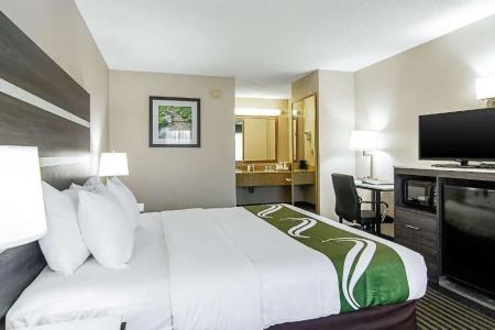 Quality Inn Savannah I-95 - 31