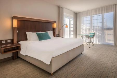Courtyard by Marriott Cologne - 2