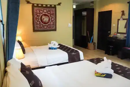 Lanta Castaway Beach Resort - 2