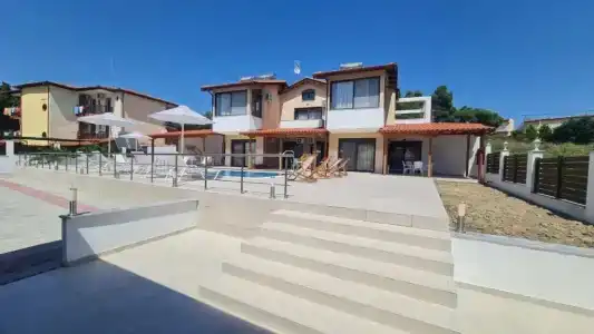 Maisonette Allegro - 32