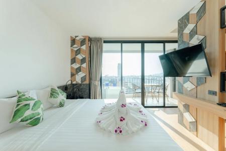 Sky Wave Patong - 85