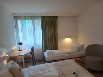 Select Erlangen - 74