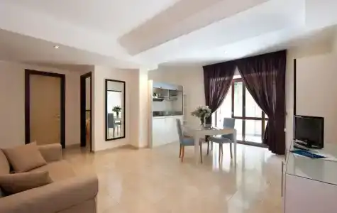 Suites & Residence - 114