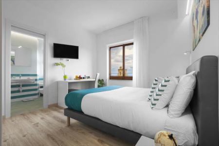 Sirocco Suites - 11