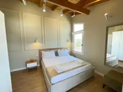 Rias Penthouse Suites - 290