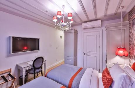 9 Doors - 32