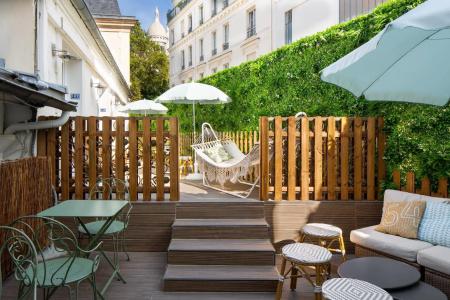 Le Village Montmartre by Hiphophostels - 24