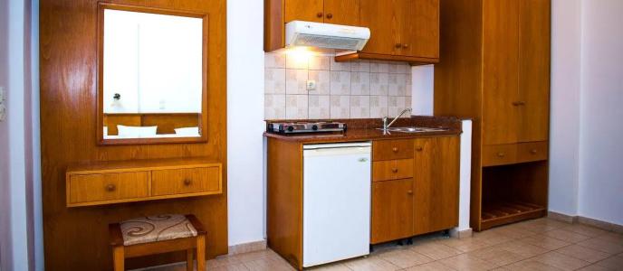 Danelis Studios & - 22