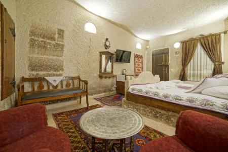 Safran Cave - 109