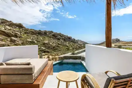 Charisma and Wellness Suites - 117