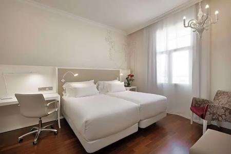 NH Collection Madrid Abascal - 62