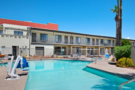 Red Roof Inn Tucson Downtown - University - 17