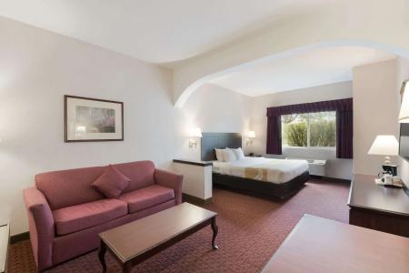 Quality Inn Grand Suites Bellingham - 56