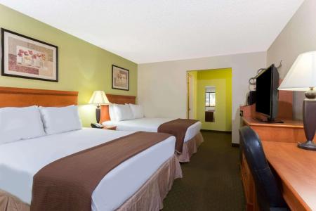 Howard Johnson by Wyndham - 6