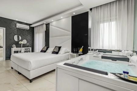 Reggia Suite Spa - 81