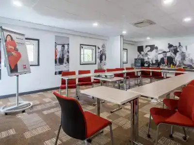 ibis Bourges Centre - 17