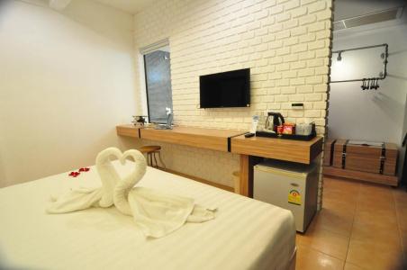 Forty Winks Phuket - 3