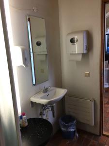 Godaland and Glamping - 9