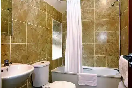 Oyo Central Golders Green - 40