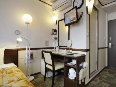 Toyoko Inn Osaka Tsutenkaku Mae - 43