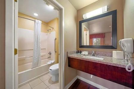 Quality Suites Atlanta Buckhead Village North - 78