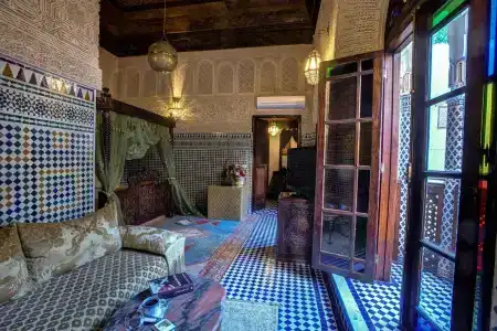 Riad Salam - 5