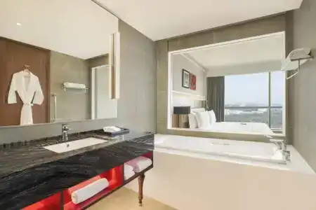Le Meridien - 89