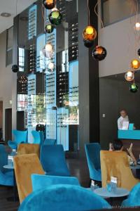 Motel One Wiesbaden - 16