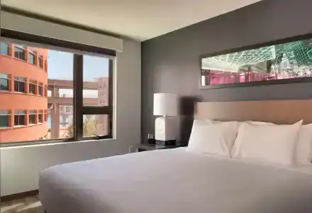 Hyatt House Portland / Downtown - 3