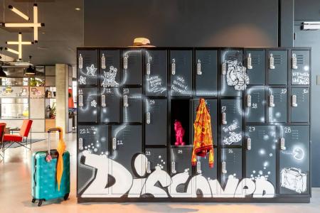 Moxy Utrecht - 15