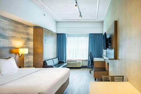 Quality Inn & Suites - 34