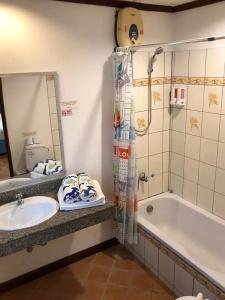 Noble House Beach Resort Sha Extra Plus - 73
