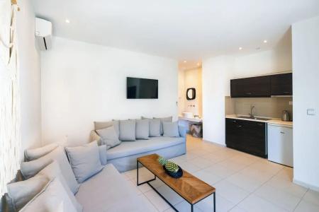La Stella Suites - 76