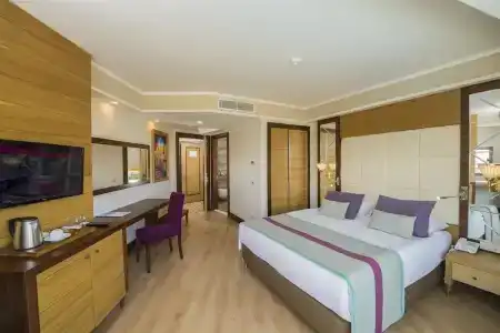 Dream World Aqua - 46