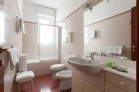 Ihs Milano ApartArgonne Park - 30