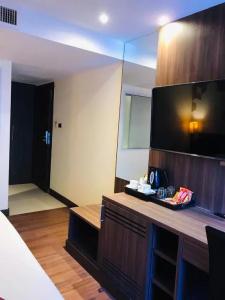 Paradiso Boutique Suites - 56