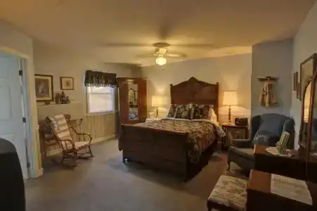 Blue Mountain Mist Country Inn - 54