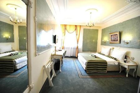 Queen's Astoria Design - 32