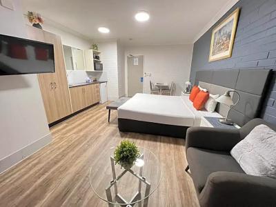 Benson Court - 81