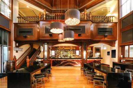 Stamford Plaza - 22