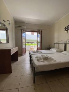 Amazones Village Suites - 44