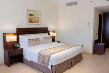 Grand Millennium Dubai - 10